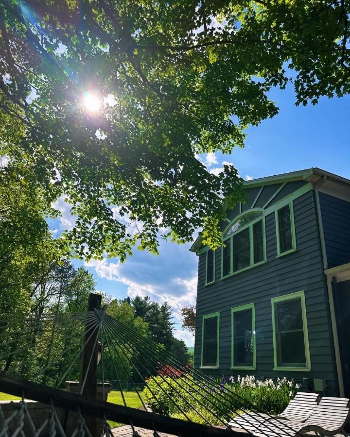37 Oak Ridge House Acomodação com café da manhã Wellsboro Exterior foto